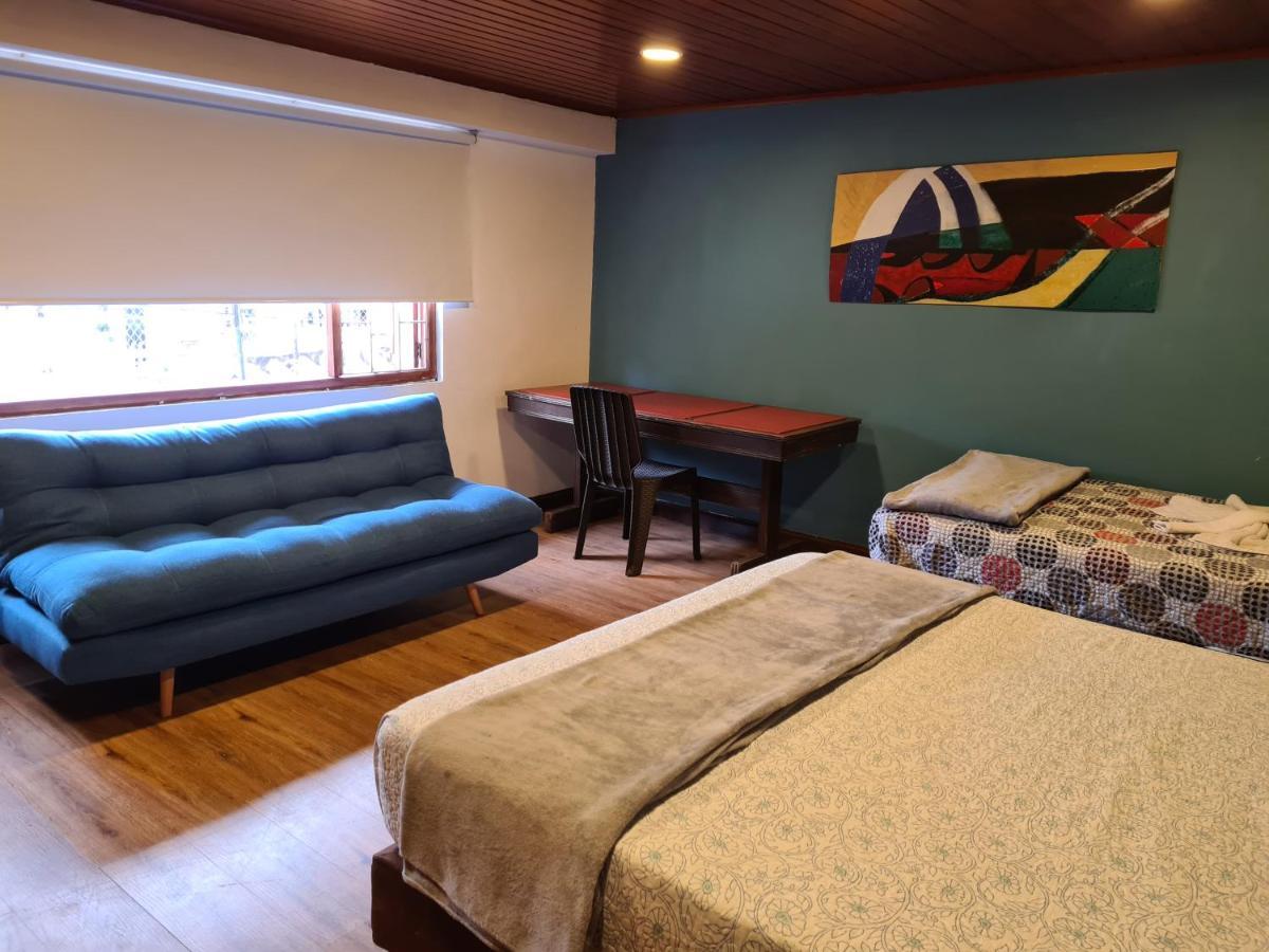 Acogedor Hostal Usaquen La Parada Del Tren Bogotá Zewnętrze zdjęcie